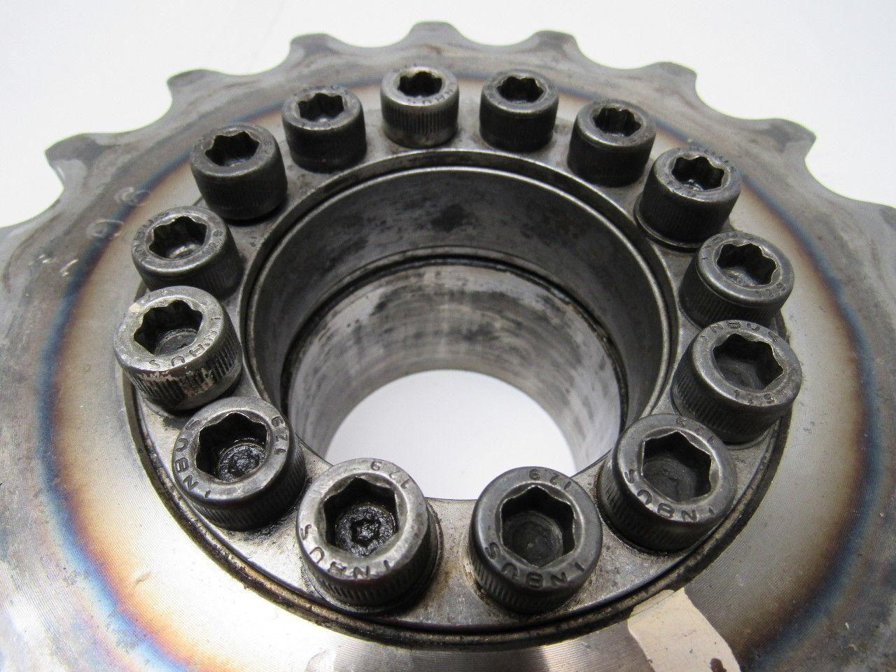 18 Tooth 100 Chain 2-3/4" Smooth Bore W/ built in Locking collar