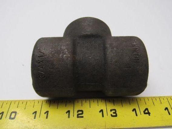 Penn 3/4" X 1/2" X 1/2" Forged Steel Threaded Pipe Reducing Tee