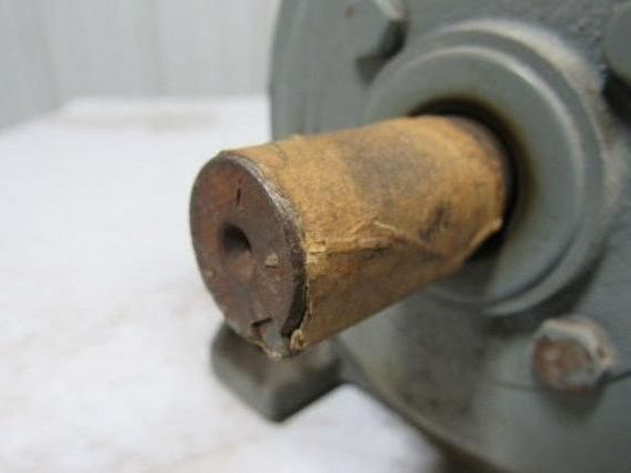 G-E 7GF219HE3KA 21.8:1 Gearbox Speed Reducer With 3/4 HP Explosion Proof Motor
