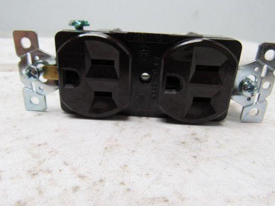 Arrow Hart 5252 Duplex Receptacle Brown w/ Horizontal Weatherproof Cover
