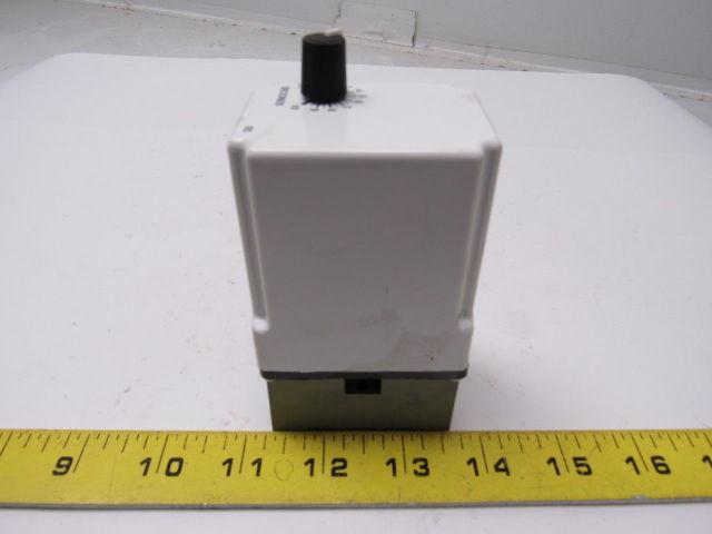 Macromatic Tr-50826-05 Series C Time Delay Flasher 12v AC/DC Range 0.1-10 Sec.