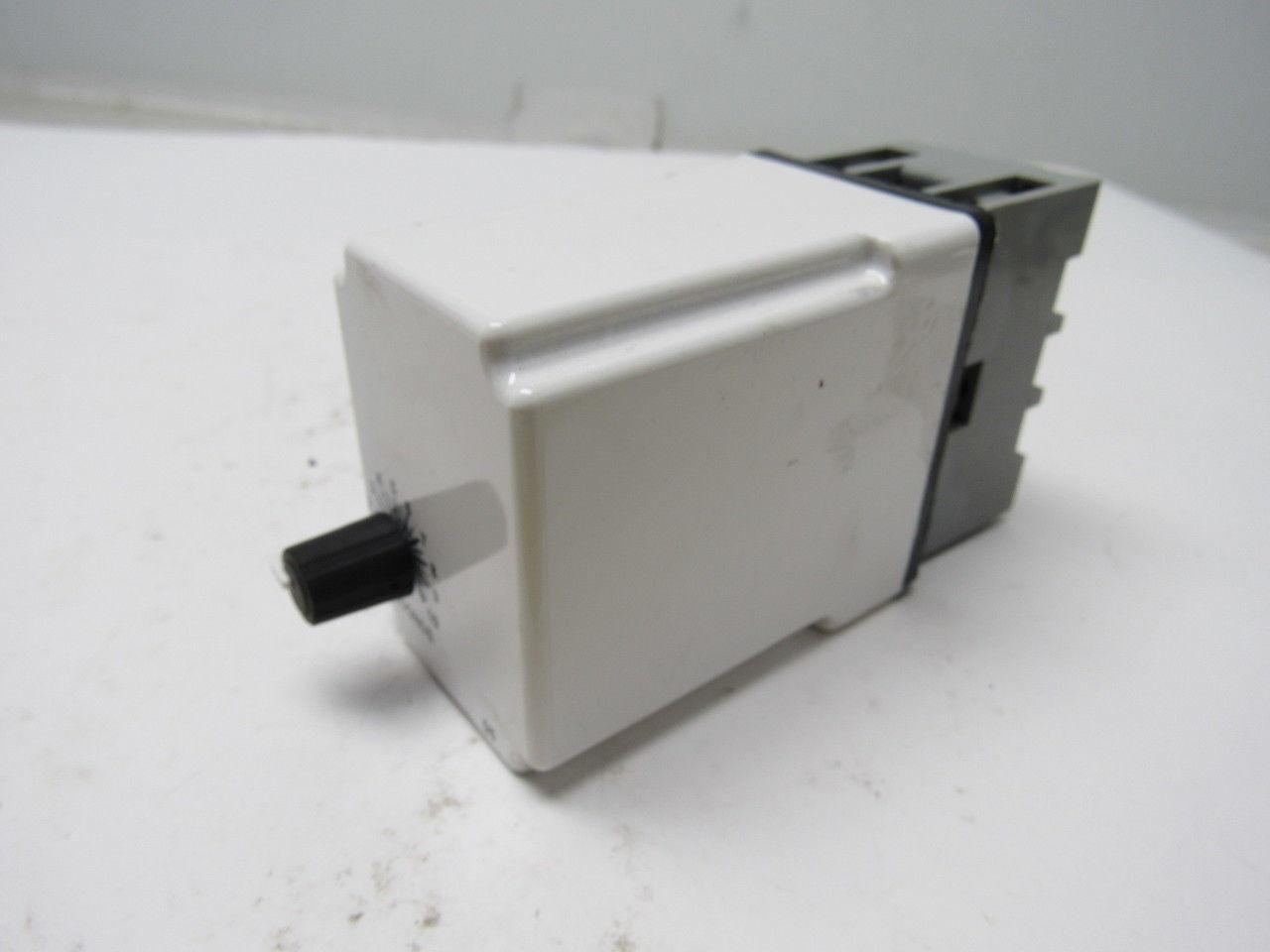 Macromatic Tr-50826-05 Series C Time Delay Flasher 12v AC/DC Range 0.1-10 Sec.