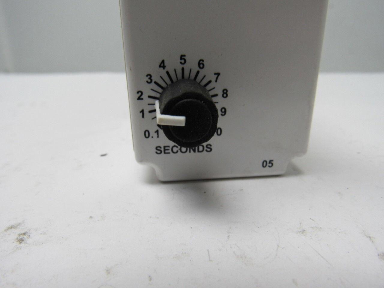 Macromatic Tr-50826-05 Series C Time Delay Flasher 12v AC/DC Range 0.1-10 Sec.