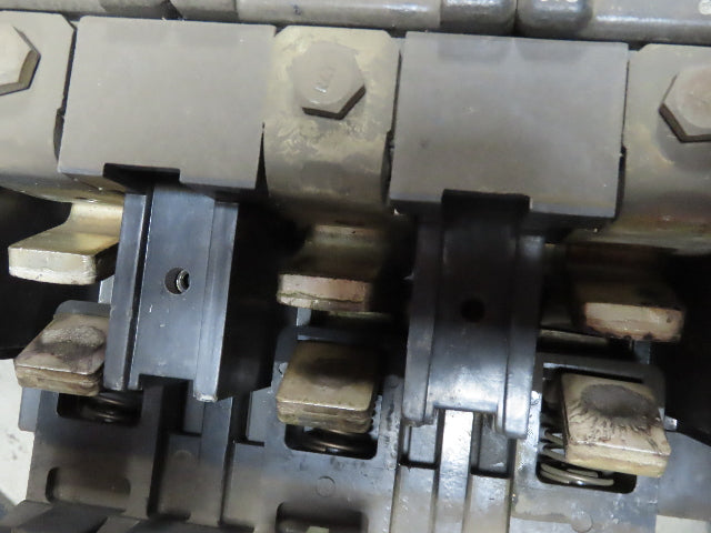 Allen-Bradley 709-F0A103 Series K Size 5 Starter Contactor