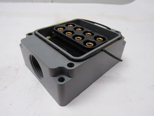 Honeywell 18PA3 Micro Switch Terminal Block Base Receptacle 8 Pole