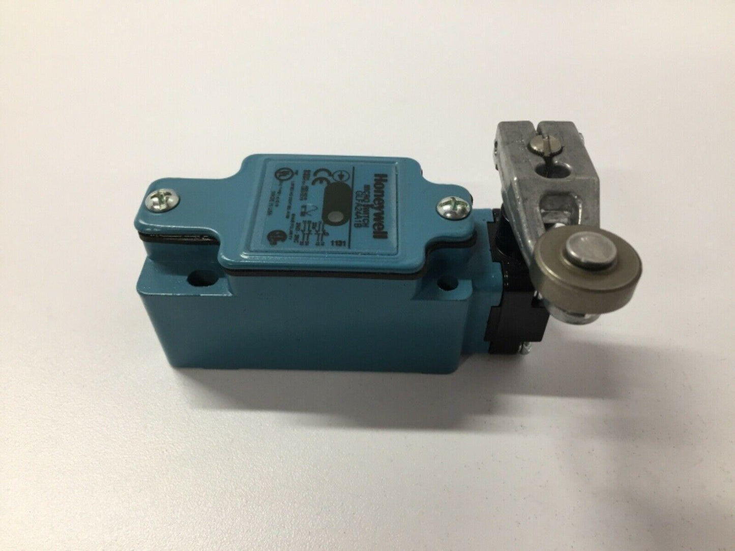 Honeywell GLFA24A1B Micro Limit Switch Roller Arm GLZ51B GLZ1AA