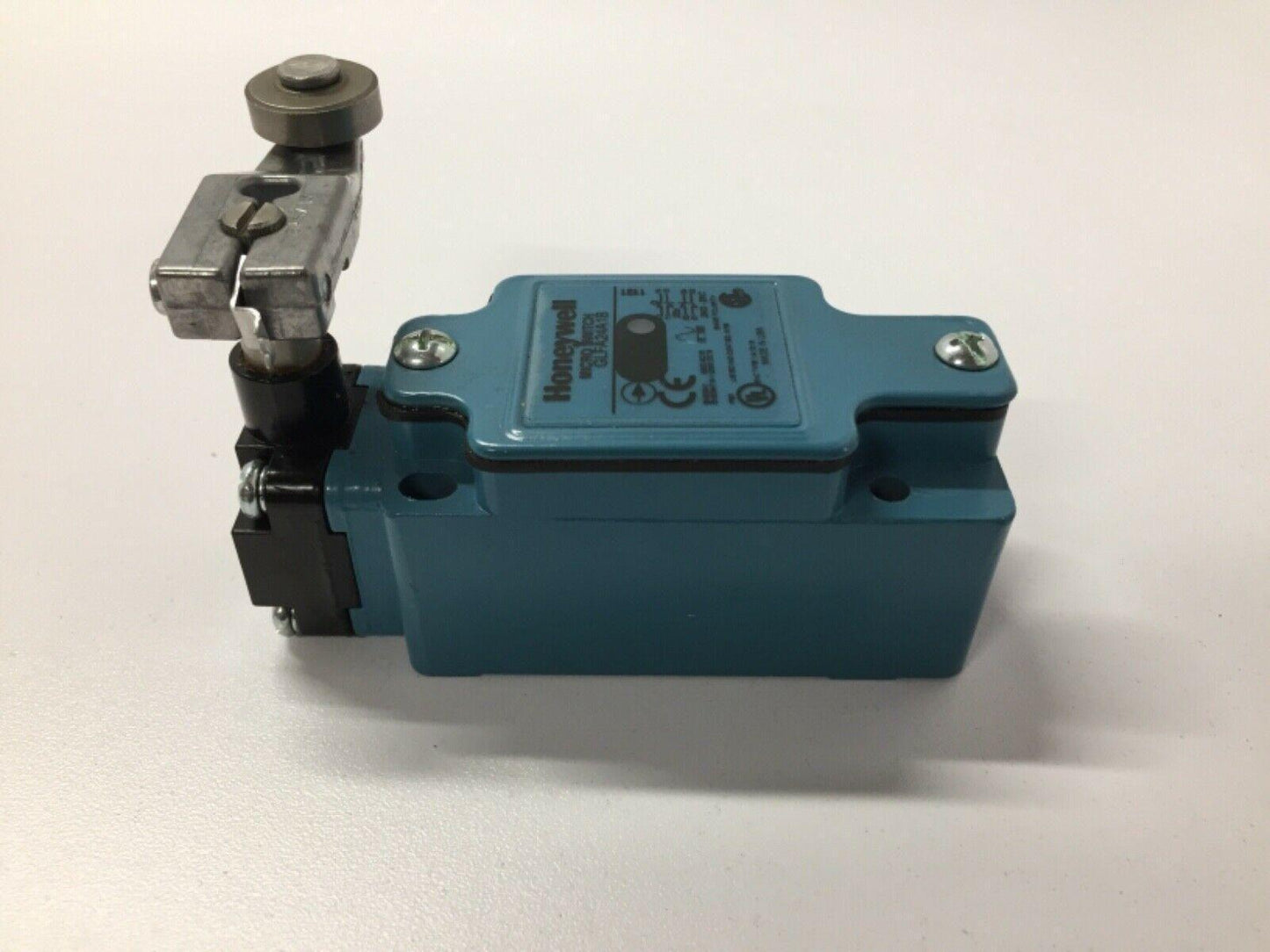 Honeywell GLFA24A1B Micro Limit Switch Roller Arm GLZ51B GLZ1AA