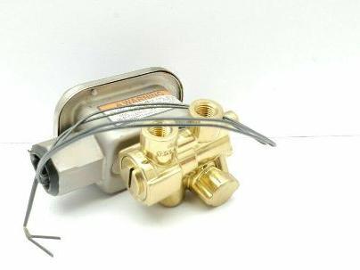 Asco Red Hat NS83211 Solenoid Valve 1/4" NPT 120v New