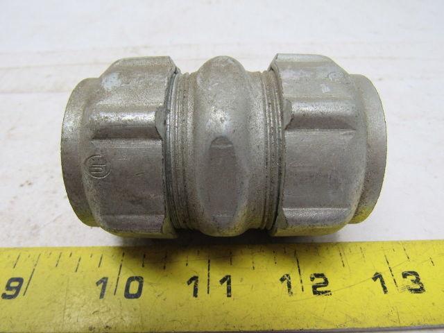 1-1/4 steel compression EMT coupling union