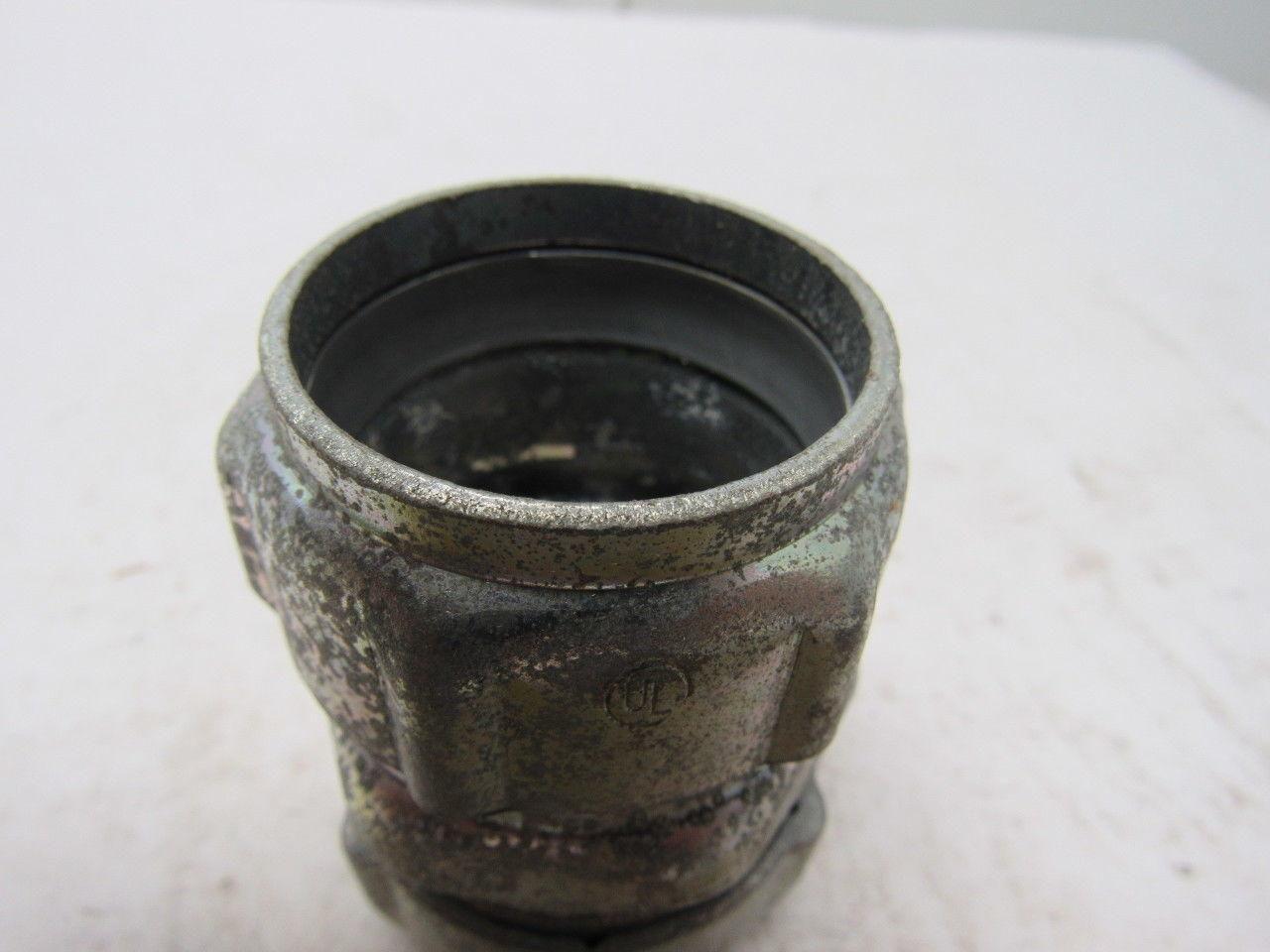 Thomas & Betts 5420 1 1/4 EMP coupling lot of 11