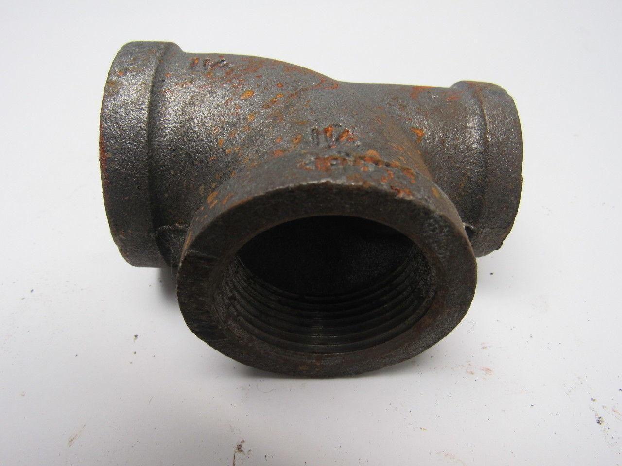 Anvil International 1-1/4" X 1-1/4"X 1" Reducing Tee Black Pipe Lot OF 4