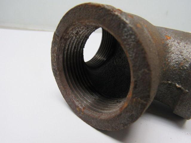 Anvil International 1-1/4" X 1-1/4"X 1" Reducing Tee Black Pipe Lot OF 4