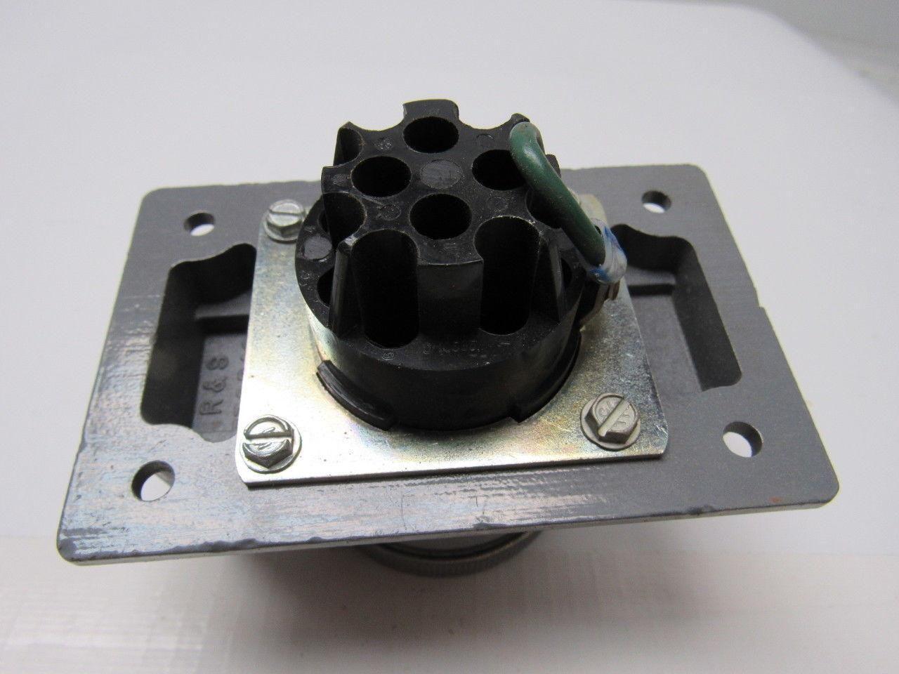 SKWR4G Russellstoll 20 Amp 600V Female Electric Receptacle 4 Wire 3 Pole