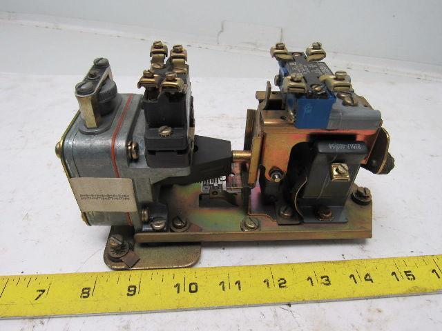Square D Pneumatic Timing Relay Class 9050
