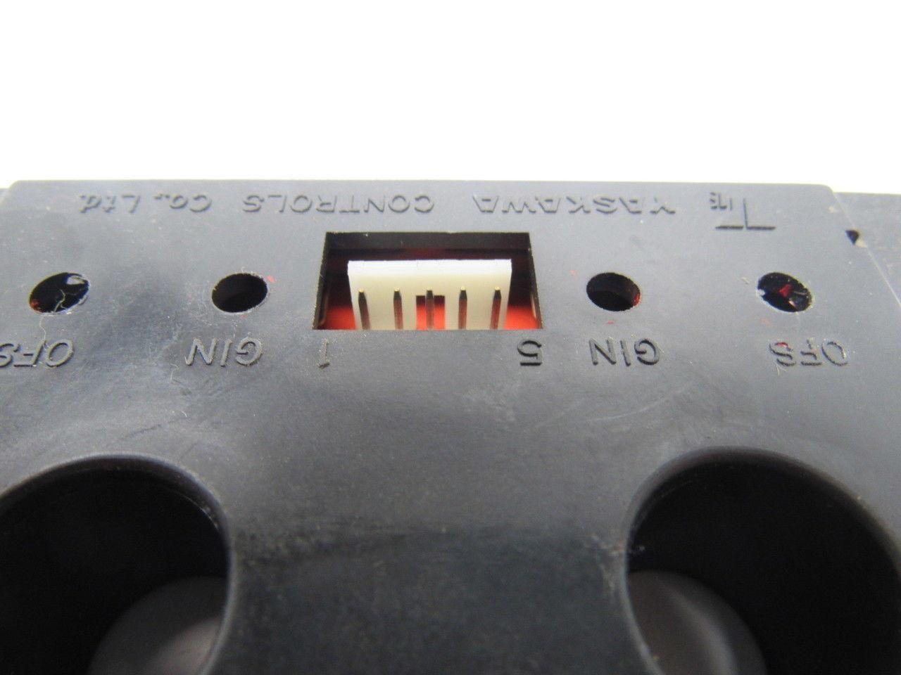 YASKAWA HITACHI UND-300W/200/5 Current Transformer From Seiki HT20SII