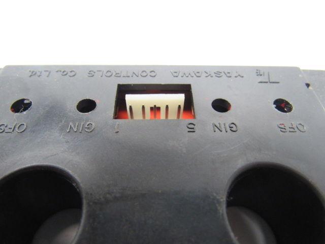 YASKAWA HITACHI UND-300W/200/5 Current Transformer From Seiki HT20SII