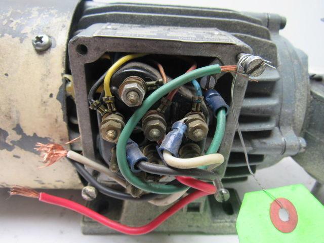 WEG OCG632 TE 220V 1.2A 2700RPM 1PH Electric Gear Motor