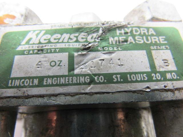 Kleenseal 81741 Hydra Measure 4 Oz. Series B 1/4" NPT Ports
