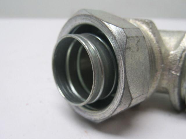 Appleton ST-90100ST-9038 Liquid tight Connector 1" 90° Non-Insulated Lot of 1