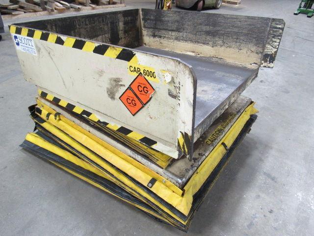 SCOTT 6000LB 3 Ton Air Pneumatic Lift Tilt Table 30 Degree Gaylord Tipper 48x48"
