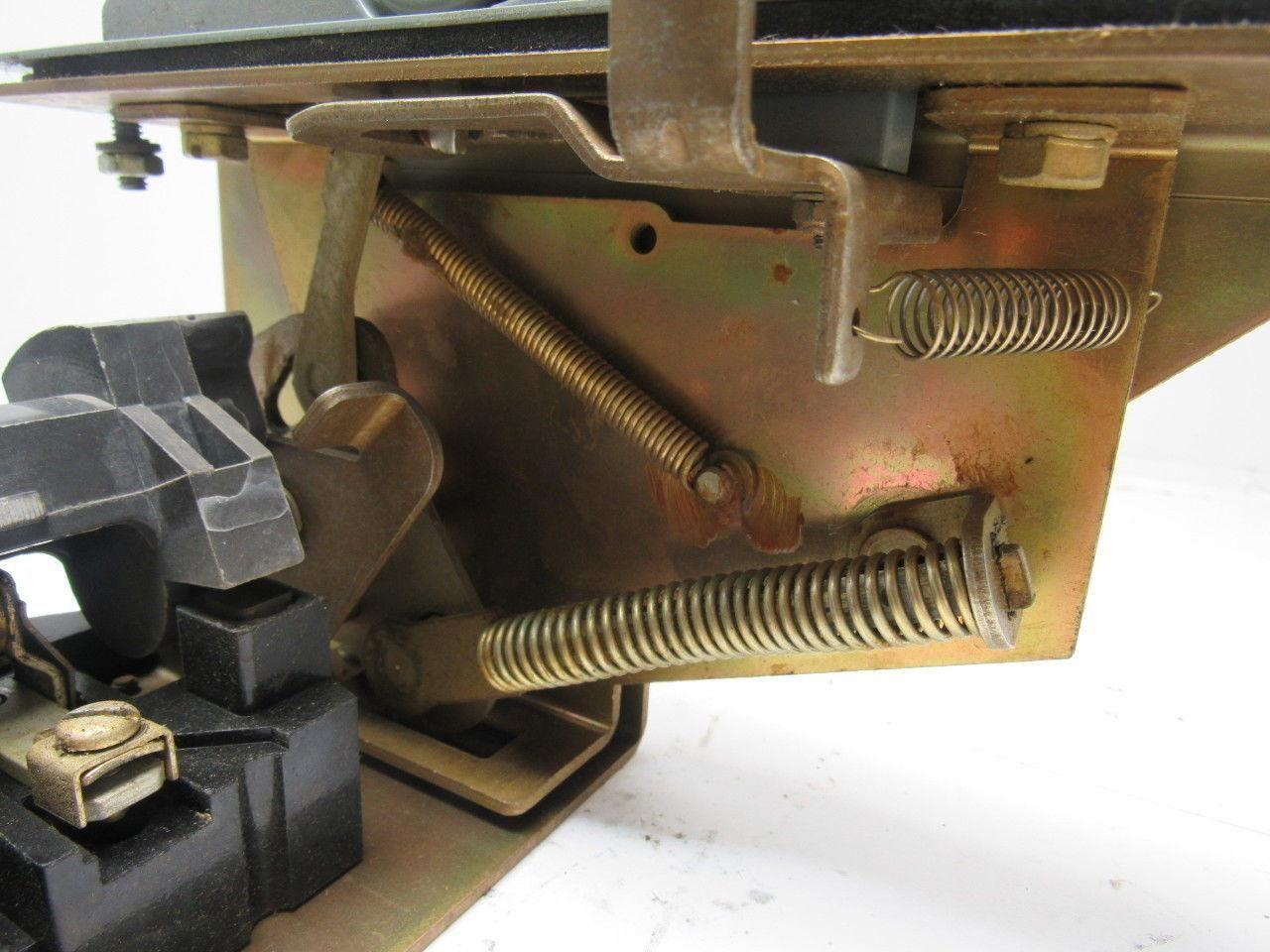 A-B Allen Bradley 1494F-N30 Ser. A Fixed-Depth Flange Mounted Disconnect Switch