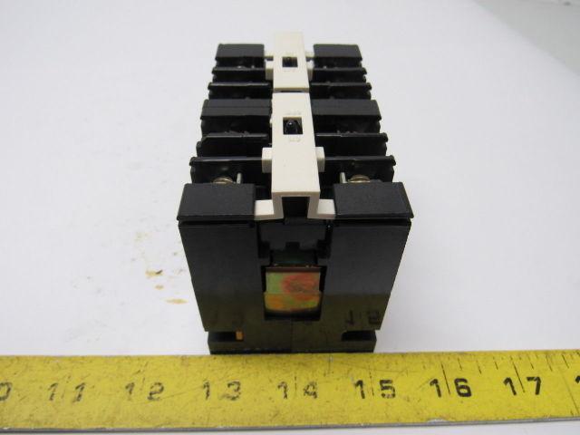 GE General Electric CR120C01 202AA Industrial Relay 1 NO 2 NC Contacts 115V