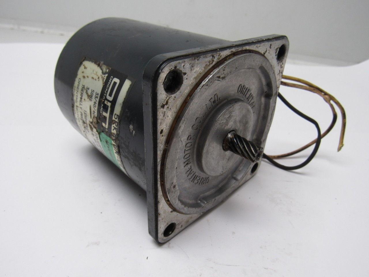 Oriental Motor 5RK40GN-CE Reversible Electric Motor 220/230/240V 50Hz