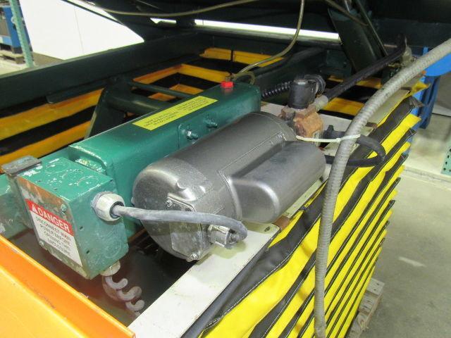 SOUTHWORTH Lift Tilt Table 3000Lb 12-36"Travel 58x48" Top 115V Single Phase