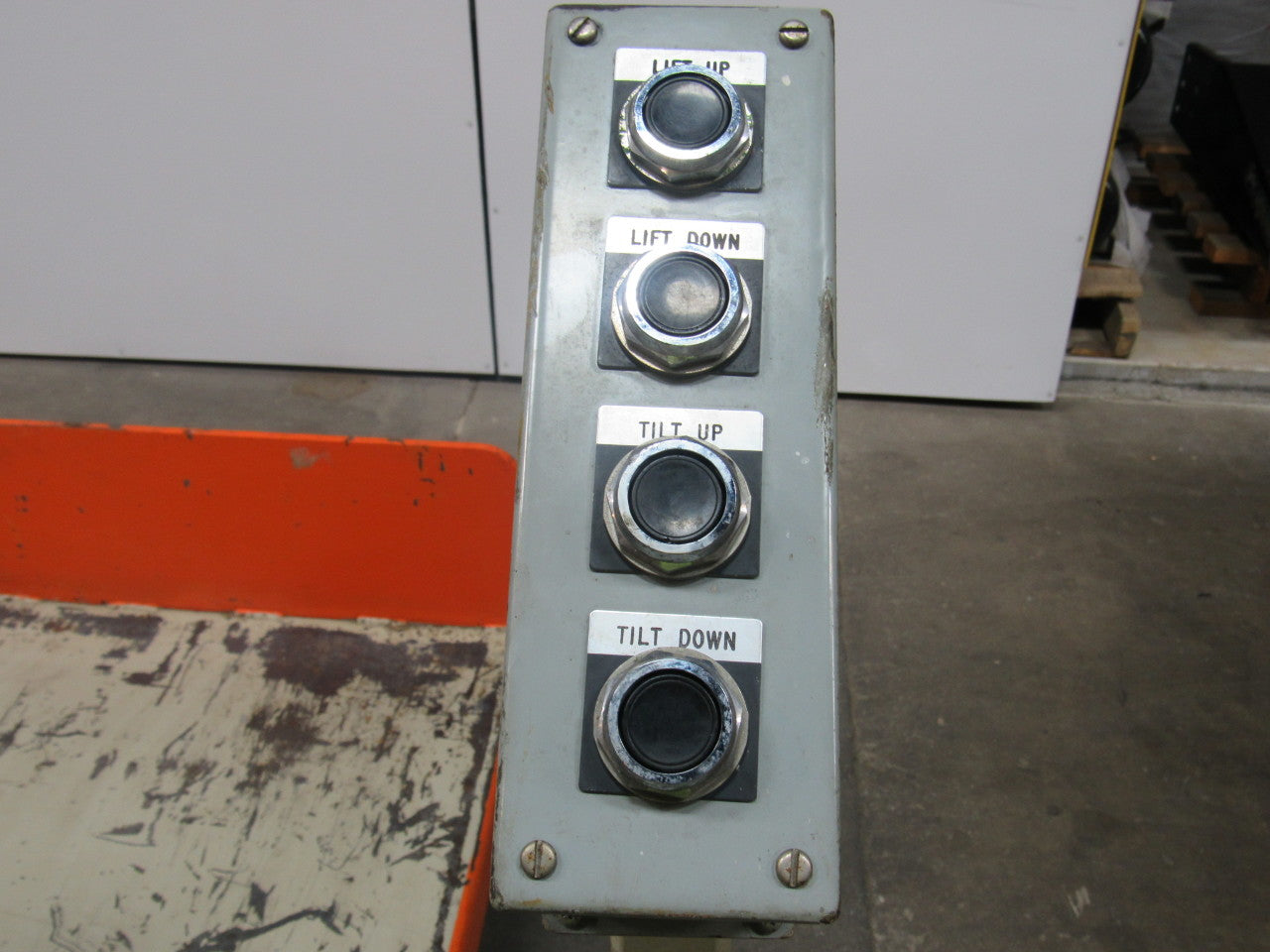SOUTHWORTH Lift Tilt Table 3000Lb 12-36"Travel 58x48" Top 115V Single Phase