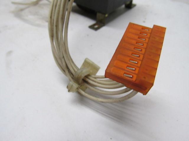 Siemens TR-13900 A1-106-010-001 Electric Voltage Transformer