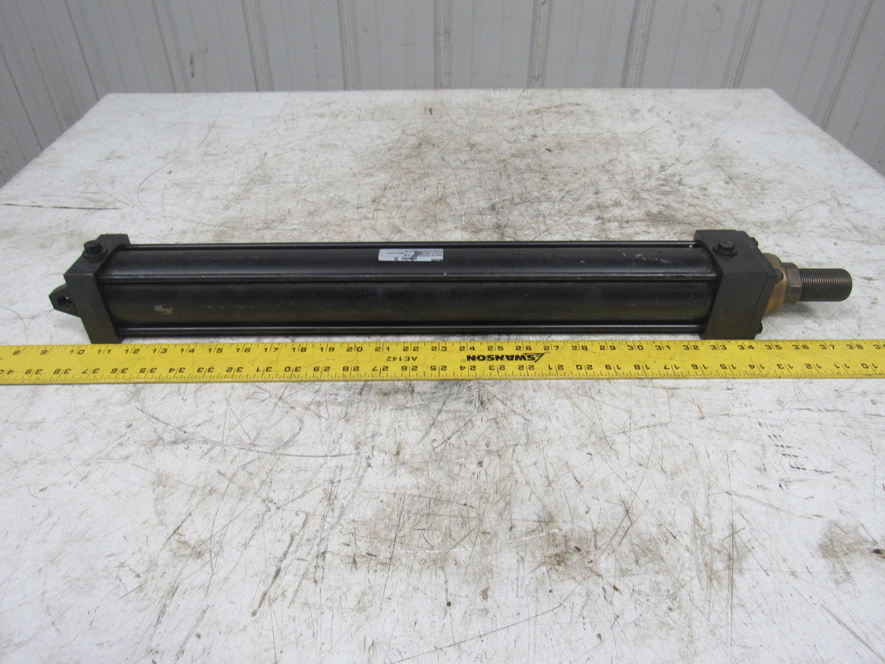 Parker BB3LLUS24 3L 3" Bore 20" Stroke 1-1/4"-12 Rod Hydraulic Cylinder