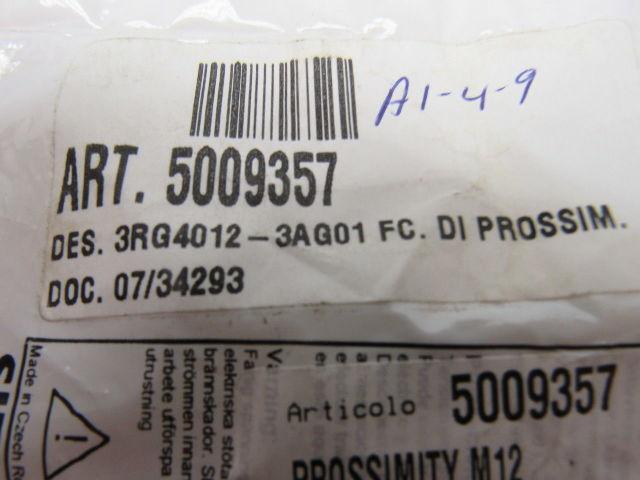 Siemens 3RG4012-3AG01 SIMATIC PXI Inductive Proximity Switch 2mm Distance