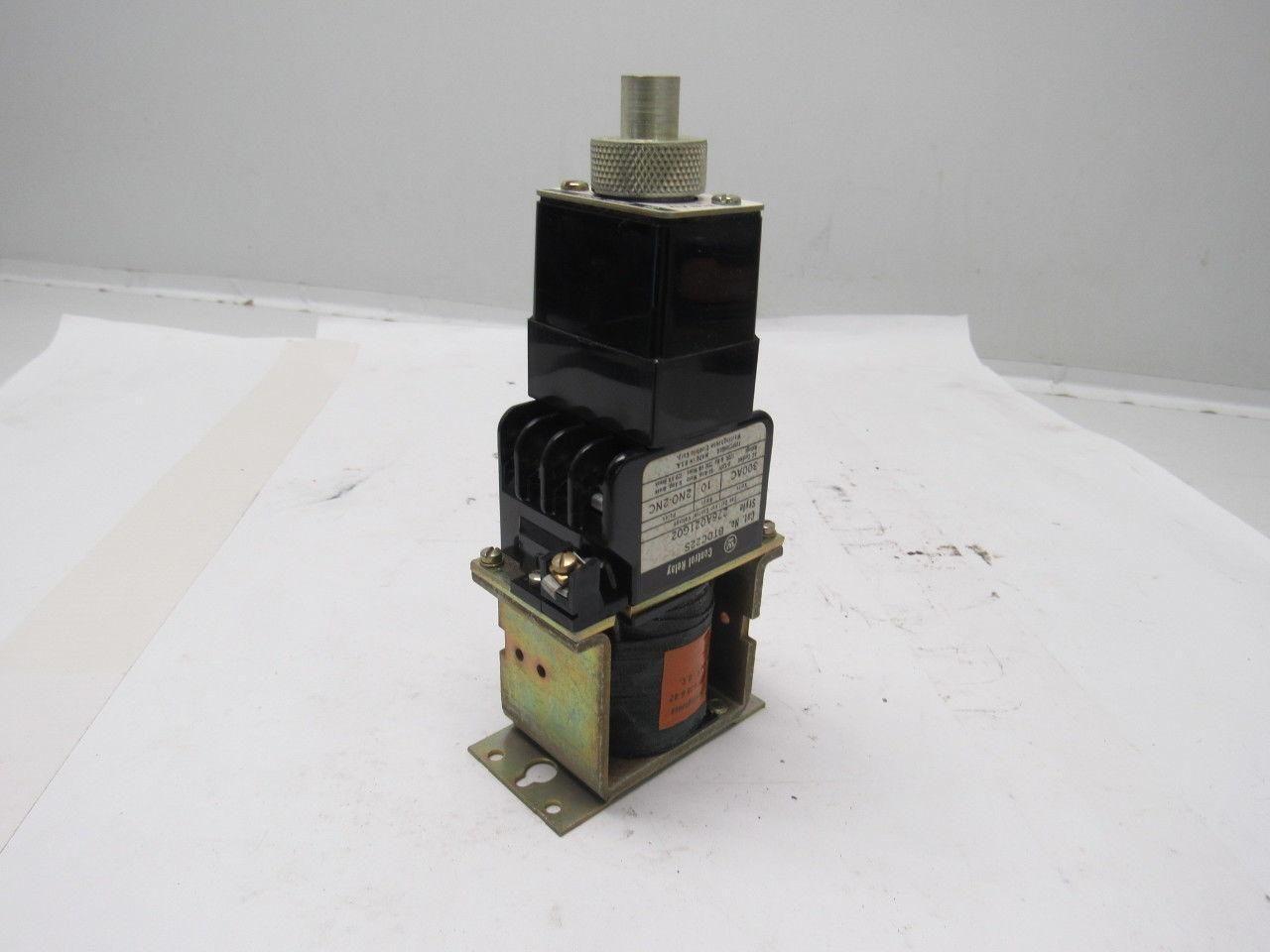 Westinghouse BTDC22S 276A021G02 Machine Tool Relay 300 V 10A 120 VDC Coil