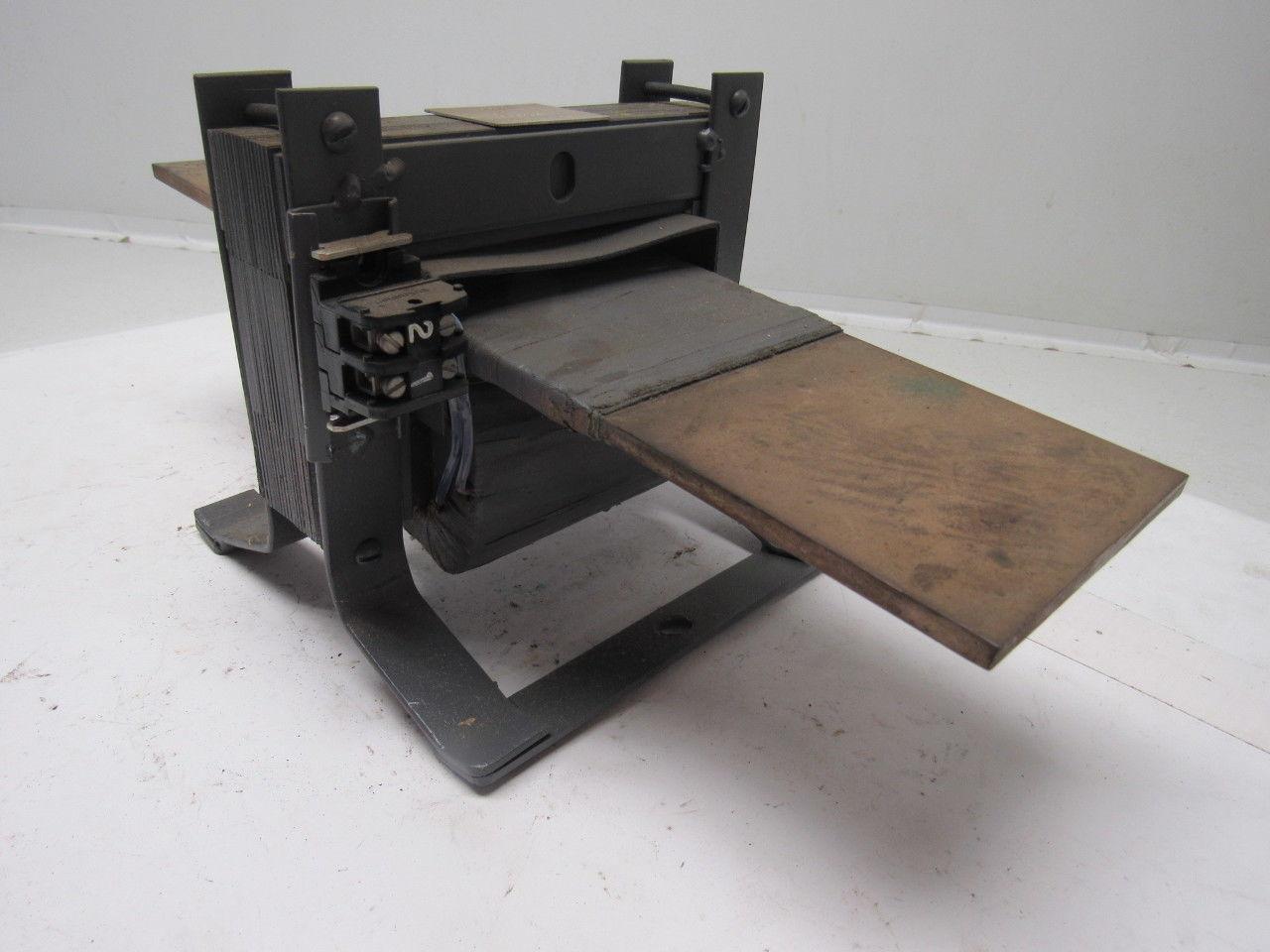 NWL Transformers 3674 Vintage Current Transformer 2000A-5A 60HZ