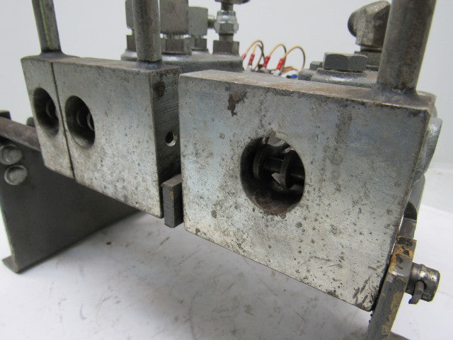 RAYMOND 3 Function Hydraulic Control Module 31-DR25TT Forklift