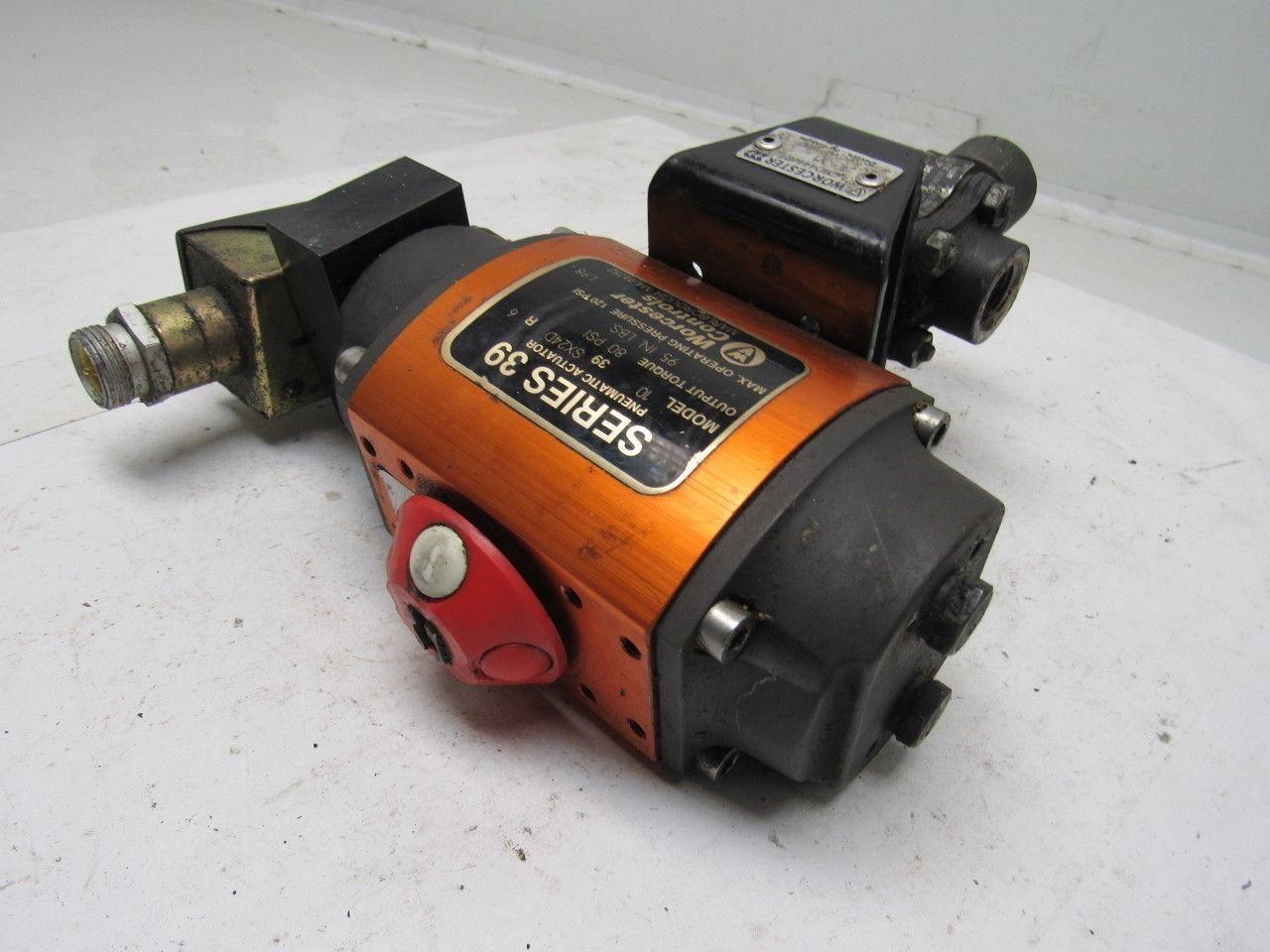 Worchester Controls Series 39 Model 10 Pneumatic Actuator W/1/2" NPT 3-Way Valve