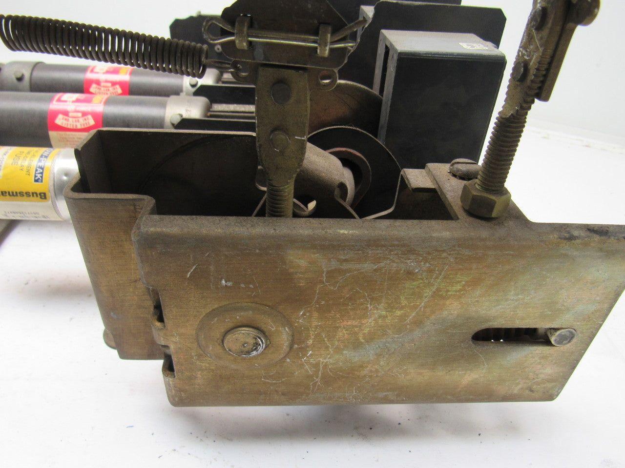 Square D CLass 9422 Type TF-2 125A Disconnect Switch Flange Mount & Handle