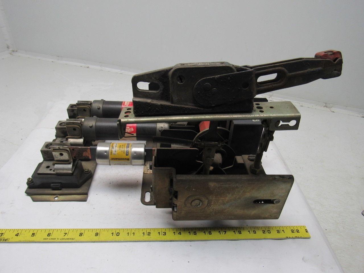 Square D CLass 9422 Type TF-2 125A Disconnect Switch Flange Mount & Handle