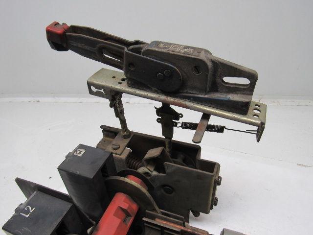Square D CLass 9422 Type TF-2 125A Disconnect Switch Flange Mount & Handle