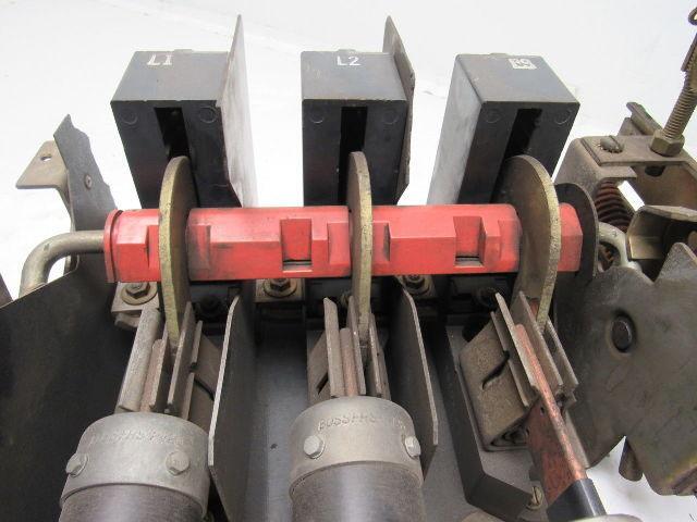 Square D CLass 9422 Type TF-2 125A Disconnect Switch Flange Mount & Handle