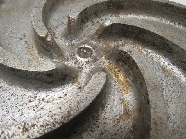 9-3/4" Cast Iron Pump Impeller 1-1/8"-7 Threaded Bore