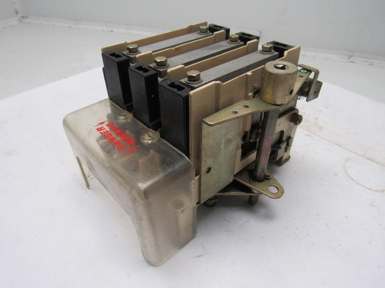 Hubbell USF-B13M 125A Ui 1000V Ue 660V Fused Disconnect W/Door Handle
