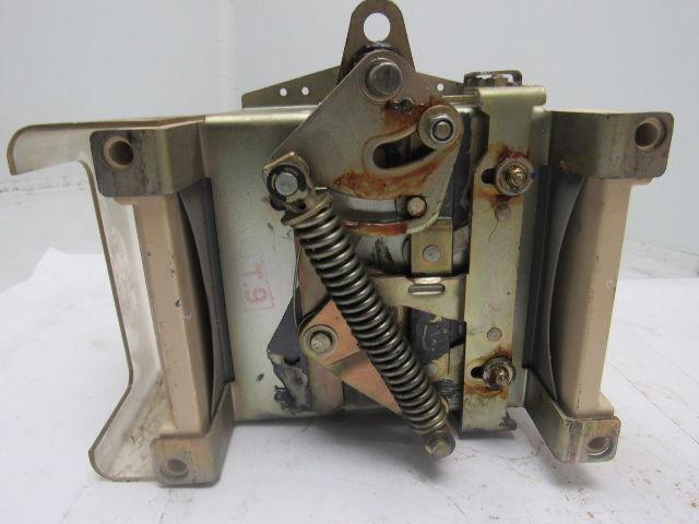 Hubbell USF-B13M 125A Ui 1000V Ue 660V Fused Disconnect W/Door Handle