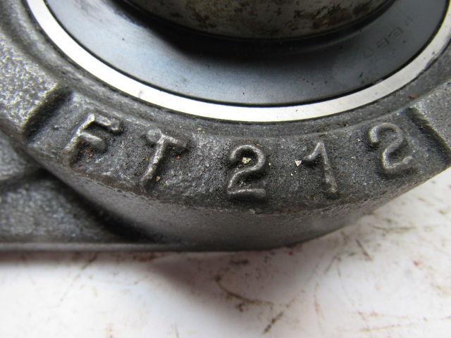 Peer UCFT212 -39 Two Bolt Flange Mount Ball Bearing 1-7/16" Bore