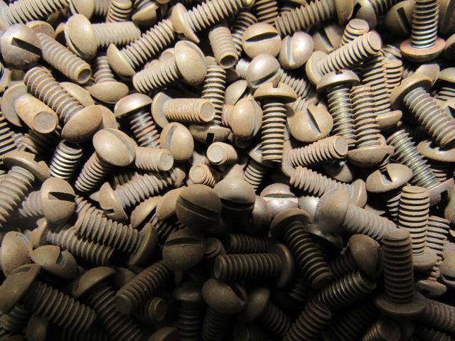 #10-32 1/2" Long Panhead Slotted Machine Screws Black Finish Lot Of 12,000 Plus