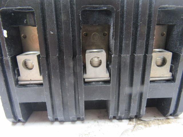 Square D FAL32015 15 Amp 240 VAC 250 VDC 3 Pole Molded Case Circuit Breaker