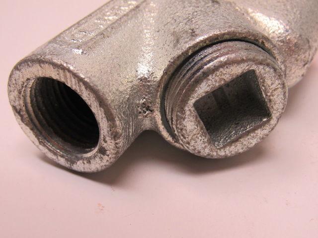 OZ Gedney EYD-50 1/2" Threaded Conduit Explosion Proof Drain Seal Fitting