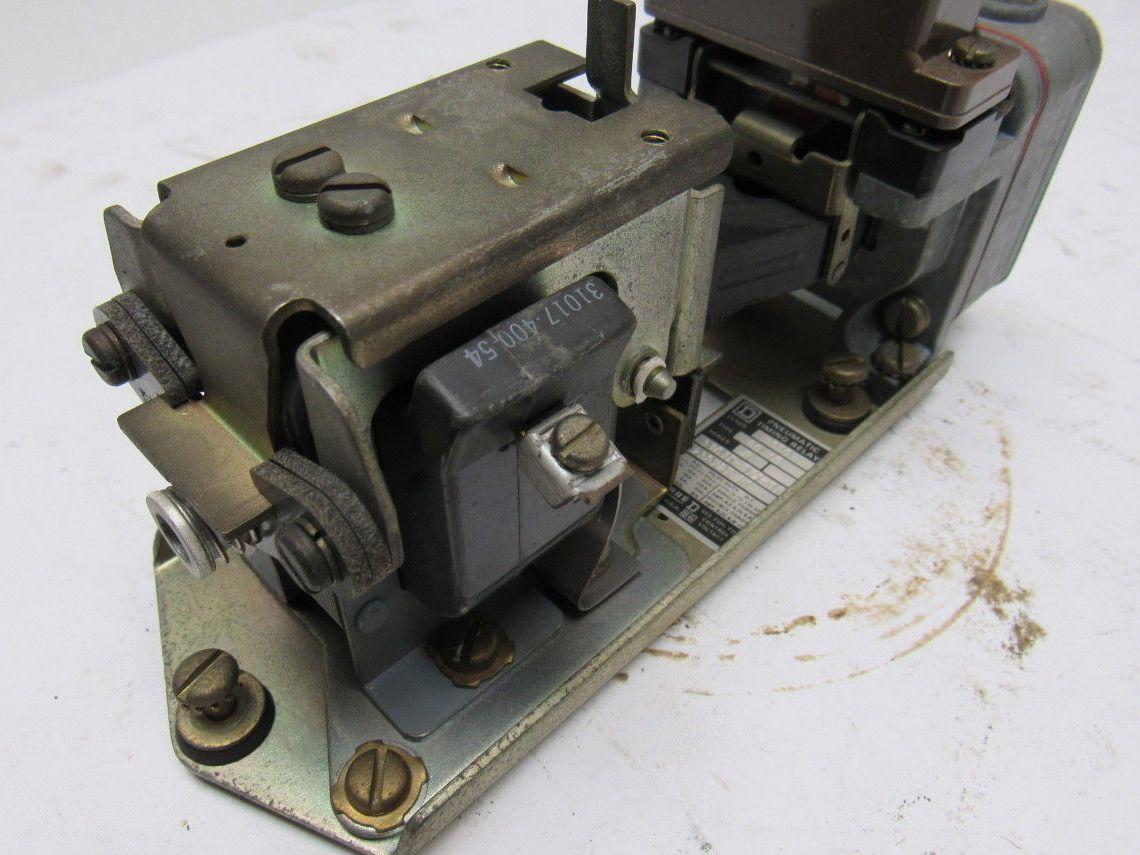 Square D B0 1E Series E Pneumatic Timing Relay 110/120V 50/60Hz.