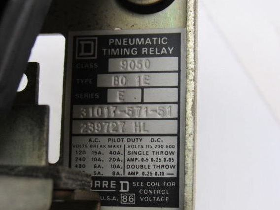Square D B0 1E Series E Pneumatic Timing Relay 110/120V 50/60Hz.