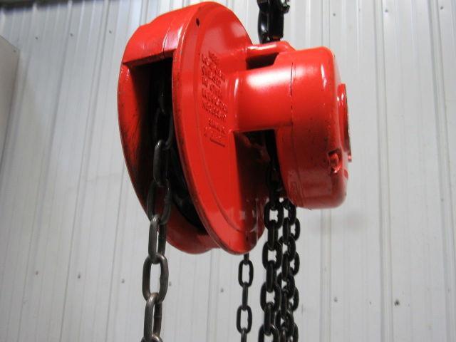 CM Cyclone Model M 1 Ton Manual Chain Fall Hoist 8' Lift w/Load Limiter Tested